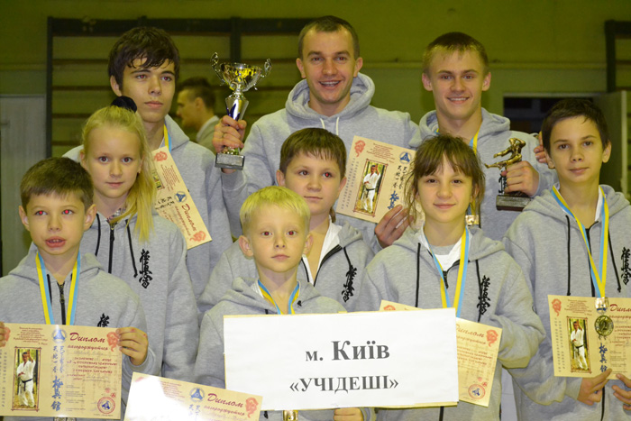 Команда СК "Учідеші" 